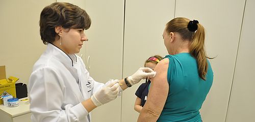 Dicas para não errar na escolha de móveis para área externa