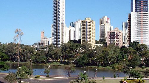 Dicas para não errar na escolha de móveis para área externa