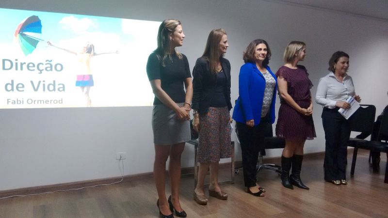 Dicas para não errar na escolha de móveis para área externa