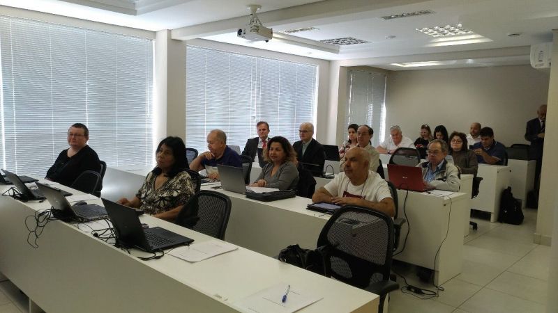 Dicas para não errar na escolha de móveis para área externa
