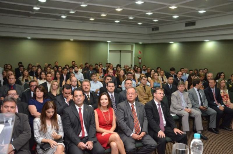 Dicas para não errar na escolha de móveis para área externa