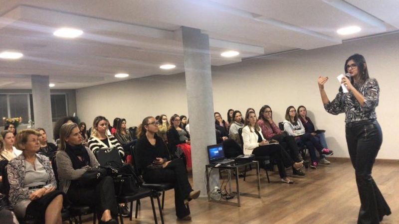 Dicas para não errar na escolha de móveis para área externa