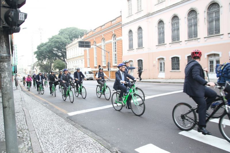 Dicas para não errar na escolha de móveis para área externa